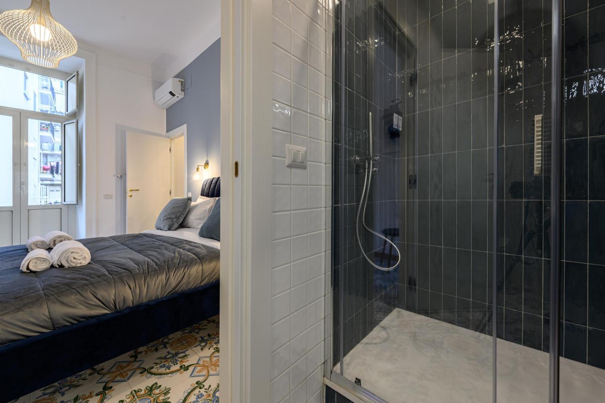 Guest House 121 Charming Apartment Napoli Eksteriør billede